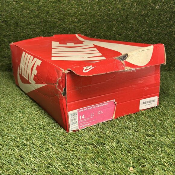 Athletic_Shoes